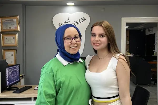 Diş hekimi Ayşegül Küçükler Diş Kliniği - Resim 3