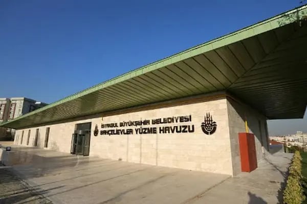 İstanbul Büyükşehir Belediyesi Bahçelievler Yüzme Havuzu - Resim 19