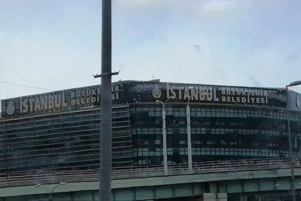 İstanbul Büyükşehir Belediyesi Bahçelievler Yüzme Havuzu - Resim 9