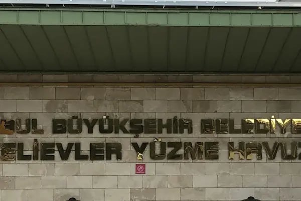 İstanbul Büyükşehir Belediyesi Bahçelievler Yüzme Havuzu - Resim 7