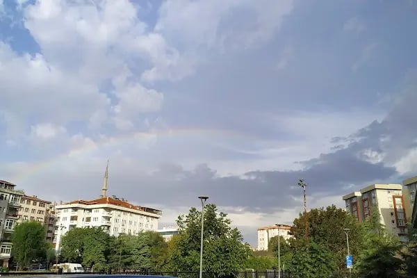 İstanbul Büyükşehir Belediyesi Bahçelievler Yüzme Havuzu - Resim 17