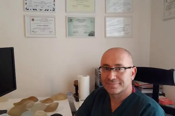 Opr. Dr. Aykut Mısırlıoğlu Estetik ve Plastik Cerrahi Uzmanı Ataşehir - Resim 8