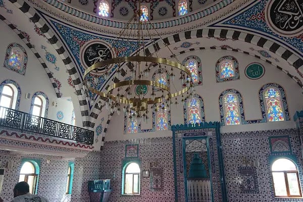 Bucak Şeyhler Cami - Resim 4