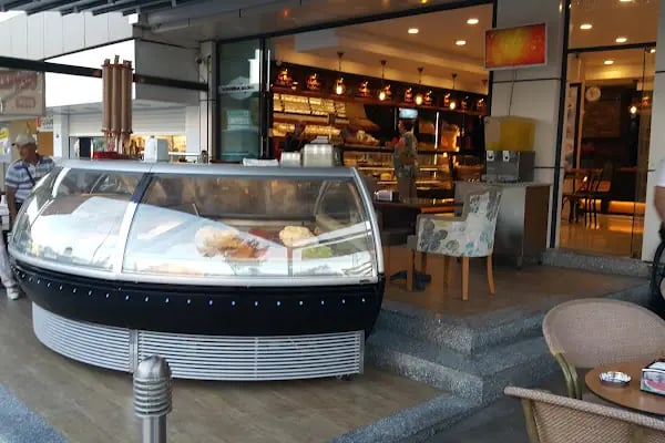 Tuğçe Gevrek - Börek - Pasta Fırını - Resim 3