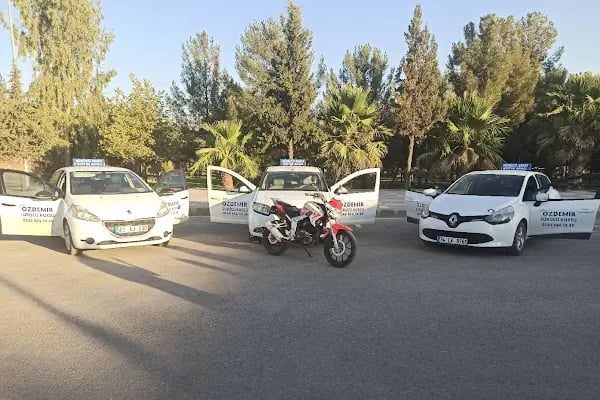 Özel Özdemir Sürücü Kursu - Resim 16