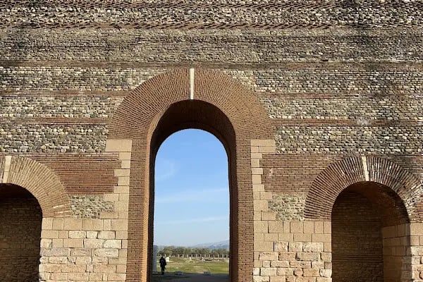 Sardes Antik Kenti - Manisa - Resim 15