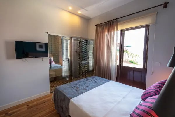 Mono Hotel - Resim 9