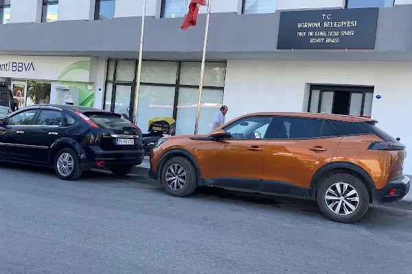 Bornova Belediyesi Ek Hizmet Binası - Resim 2