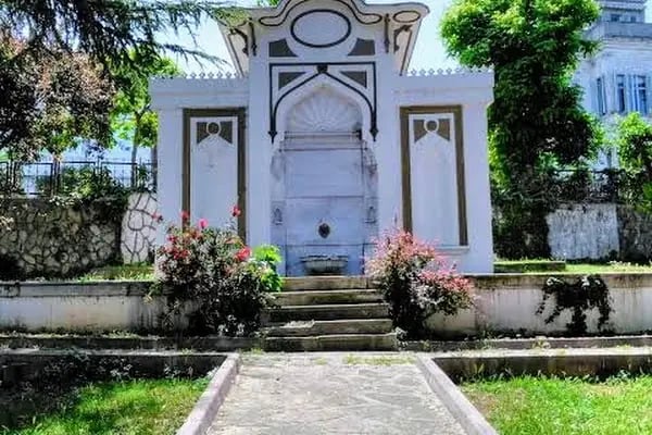 Bahriye Çeşmesi - Resim 1