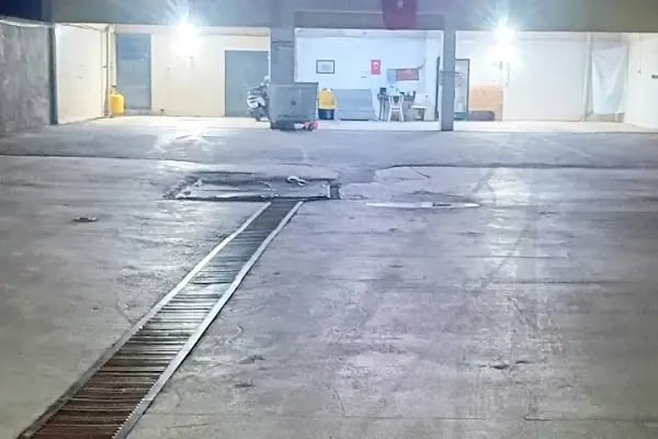 Mülayim Oto Yıkama oto park oto şarj - Resim 2