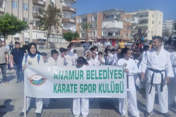 Anamur Meydan Kafe - Resim 16