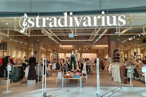 Stradivarius - Resim 18