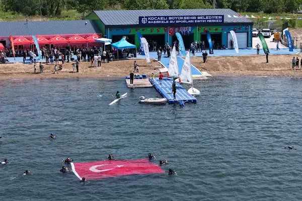 Kocaeli Büyükşehir Belediyesi Başiskele Su Sporları Eğitim Merkezi - Resim 3