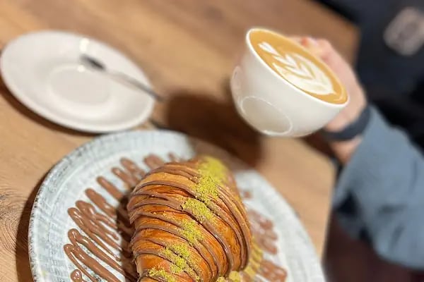 Quench Cafe - Resim 4