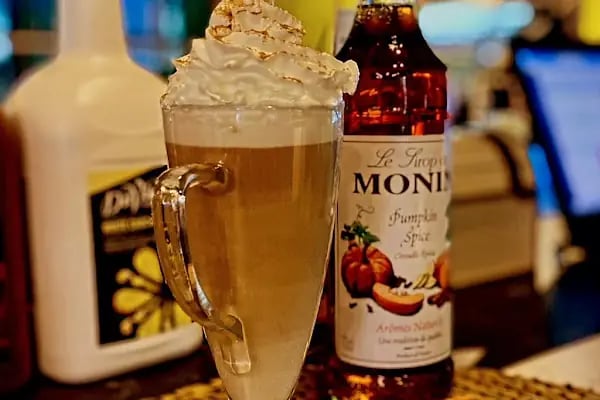 Quench Cafe - Resim 8