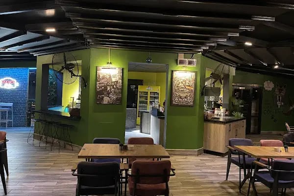 Quench Cafe - Resim 2