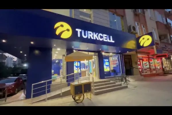 Turkcell Mazı İletişim Merkezı - Resim 7