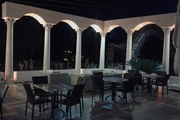 Golden Lake Hotel - Resim 18