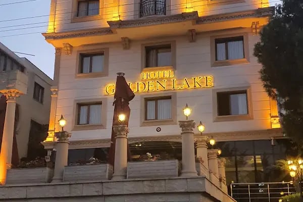Golden Lake Hotel - Resim 4