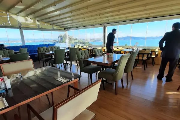 Golden Lake Hotel - Resim 13