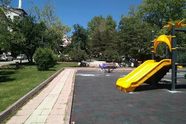 Levent Karaca Parkı - Resim 5