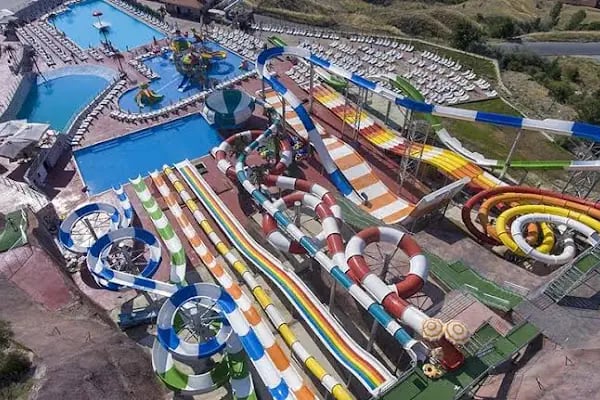 Waterpark Çankaya Aquapark - Havuz ve Eğlence Tesisi - Resim 2