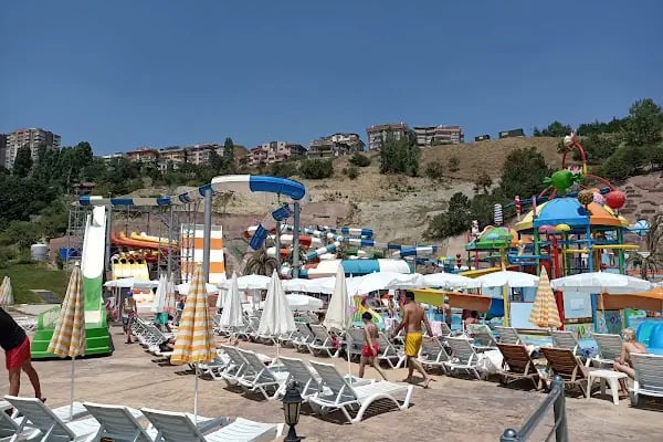 Waterpark Çankaya Aquapark - Havuz ve Eğlence Tesisi - Resim 3