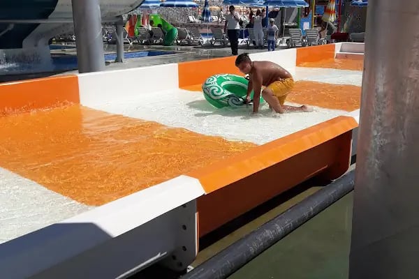 Waterpark Çankaya Aquapark - Havuz ve Eğlence Tesisi - Resim 13