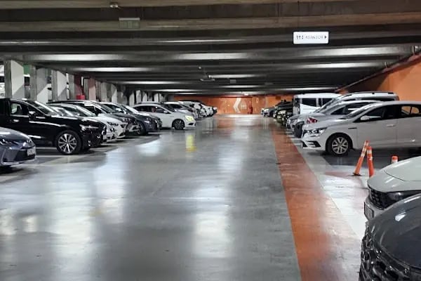 Parktürk Otopark Yatırımları ve İşletmeleri İnşaat AŞ - Resim 6