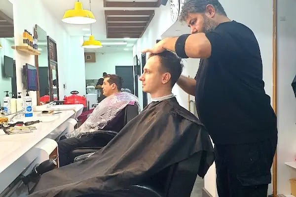 Salon Gökhan Erkek Kuaförü - Resim 18
