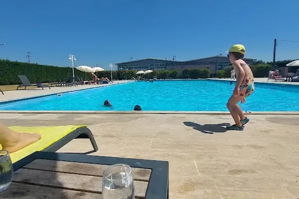 Sakarya Tenis Akademisi Spor Kompleksi - Resim 4
