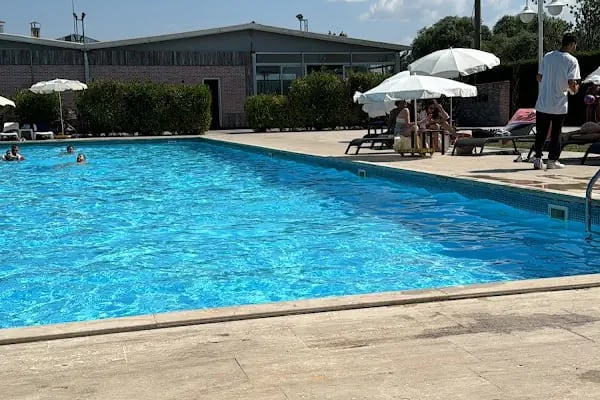Sakarya Tenis Akademisi Spor Kompleksi - Resim 2