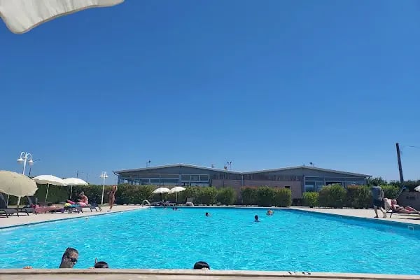 Sakarya Tenis Akademisi Spor Kompleksi - Resim 6