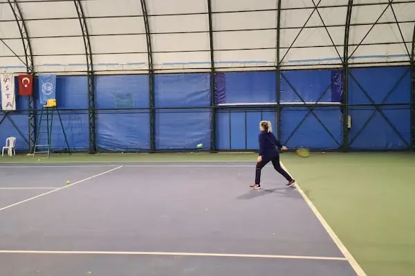 Sakarya Tenis Akademisi Spor Kompleksi - Resim 3