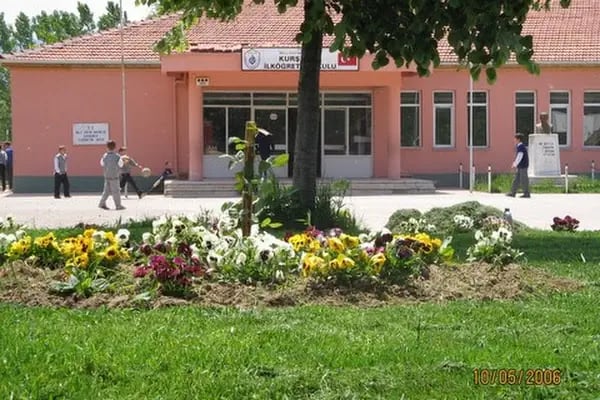 Kurşunlu İlkokulu - Resim 4