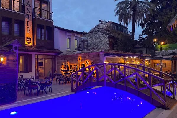 CASTLE OLD TOWN HOTEL - Resim 10