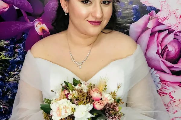 Nesrin Saç Tasarım Ve Güzellik Merkezi - Resim 16