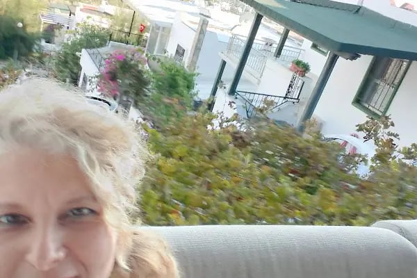 Amiral 7 Sitesi Havuzu - Resim 5