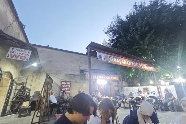 MOON Balkon cafe &amp; restaurant - Resim 18