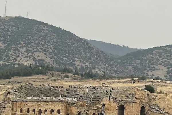 Hierapolis Direkli Kilise - Resim 5