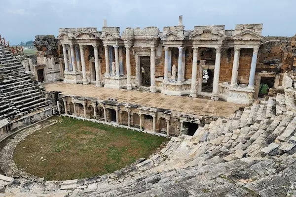 Hierapolis Direkli Kilise - Resim 3