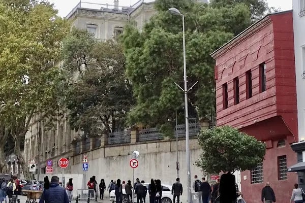 İran İslam Cumhuriyeti Konsolosluğu - Resim 3