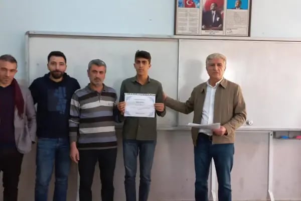 Bağcılar Anadolu lisesi Diyarbakır - Resim 3