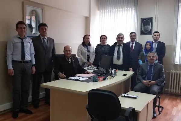 Belediye Meydanı - Resim 18