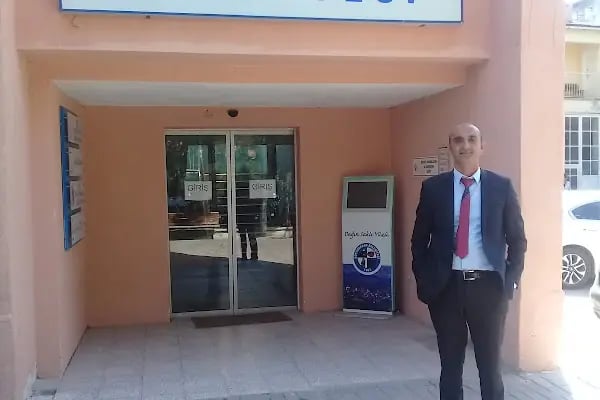 Belediye Meydanı - Resim 11