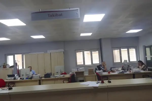 Turgutlu Vergi Dairesi - Resim 1