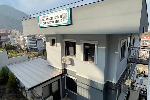 İZMİR LOTUS ÖZEL EĞİTİM ve REHABİLİTASYON Merkezi | İzmir Özel Eğitim ve Rehabilitasyon Merkezi - Resim 3
