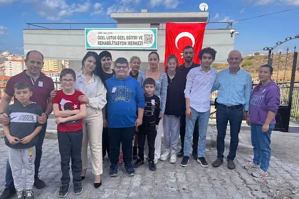 İZMİR LOTUS ÖZEL EĞİTİM ve REHABİLİTASYON Merkezi | İzmir Özel Eğitim ve Rehabilitasyon Merkezi - Resim 19