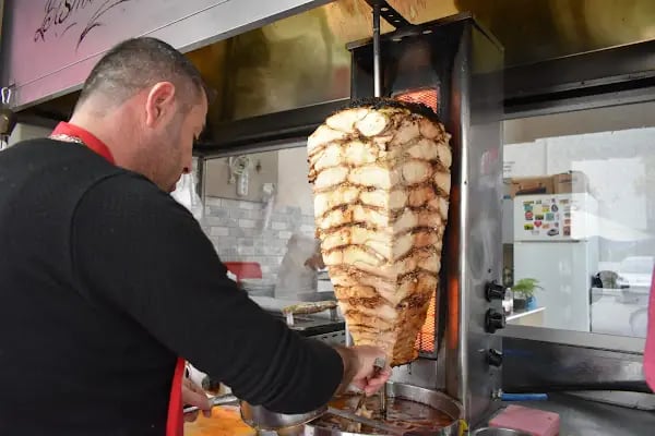 Efsane Döner Salonu Gürsel Usta - Resim 4