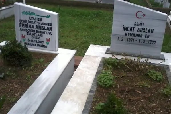 Hendek Bld Mezarlığı - Resim 5